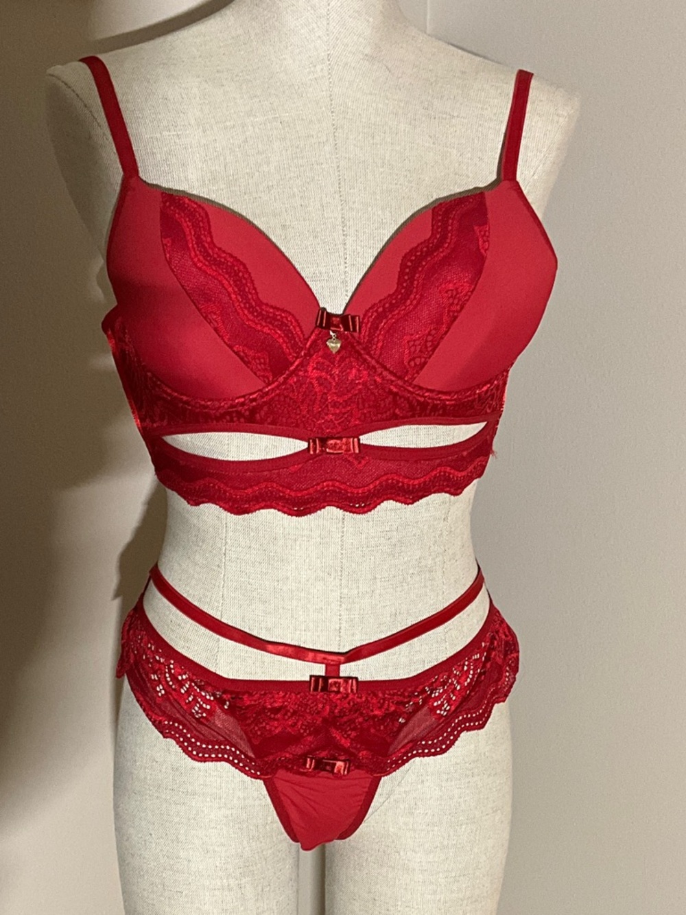 New Sculpted Red Lace Strappy Bralette & Matching Panty Set